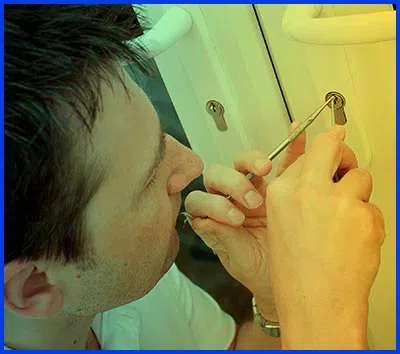 Mid Wilshire CA Locksmith Store Mid Wilshire, CA 323-348-1830